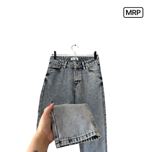 High-waisted Jeans (size 8)