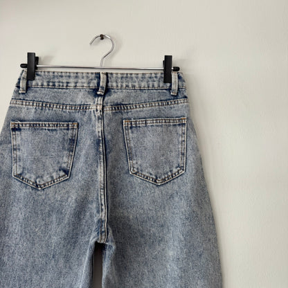 High-waisted Jeans (size 8)