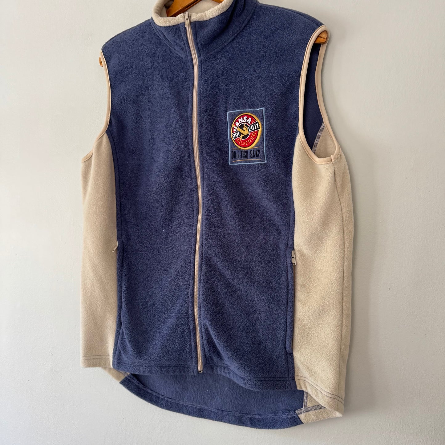 Fleecy Zip-up (size L)