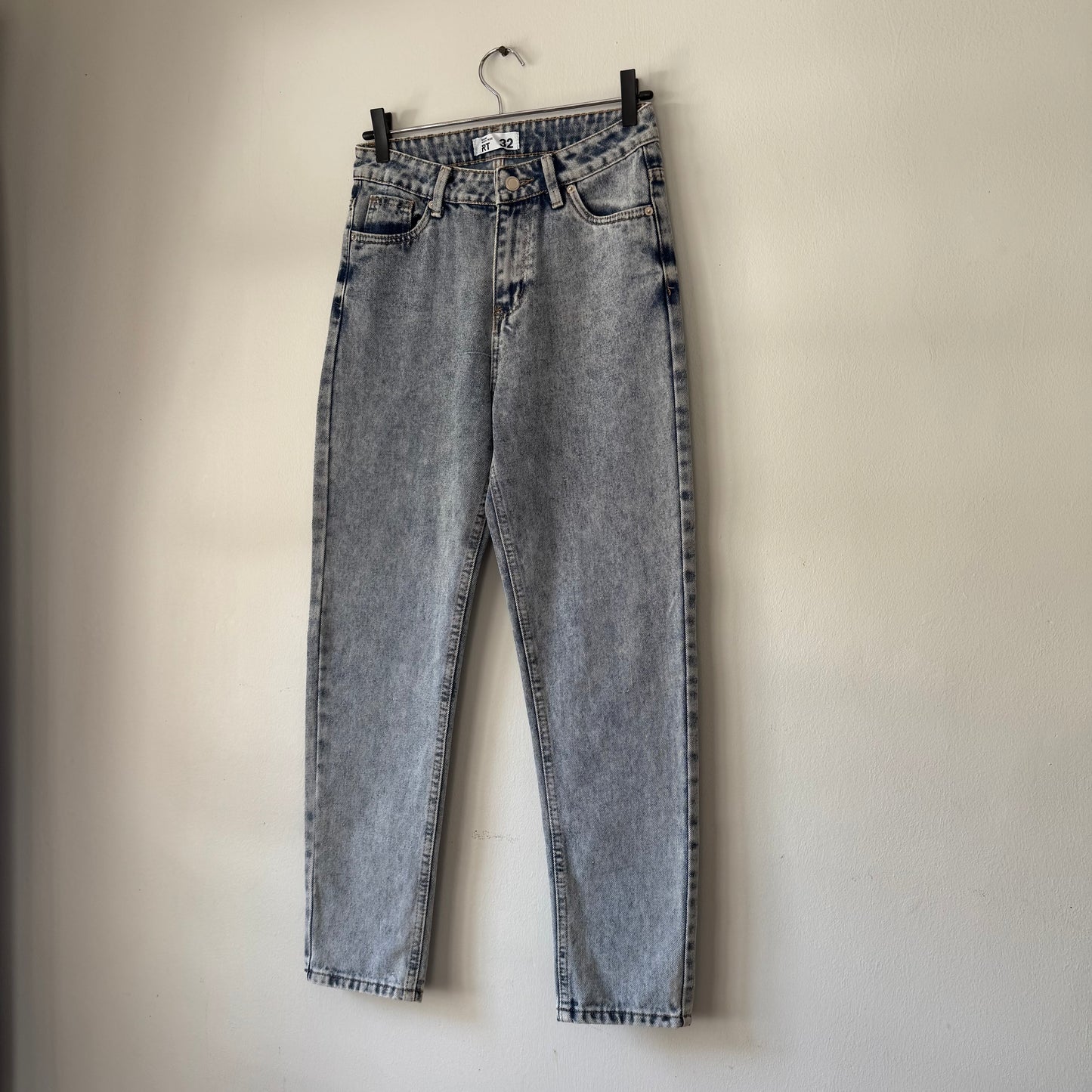 High-waisted Jeans (size 8)