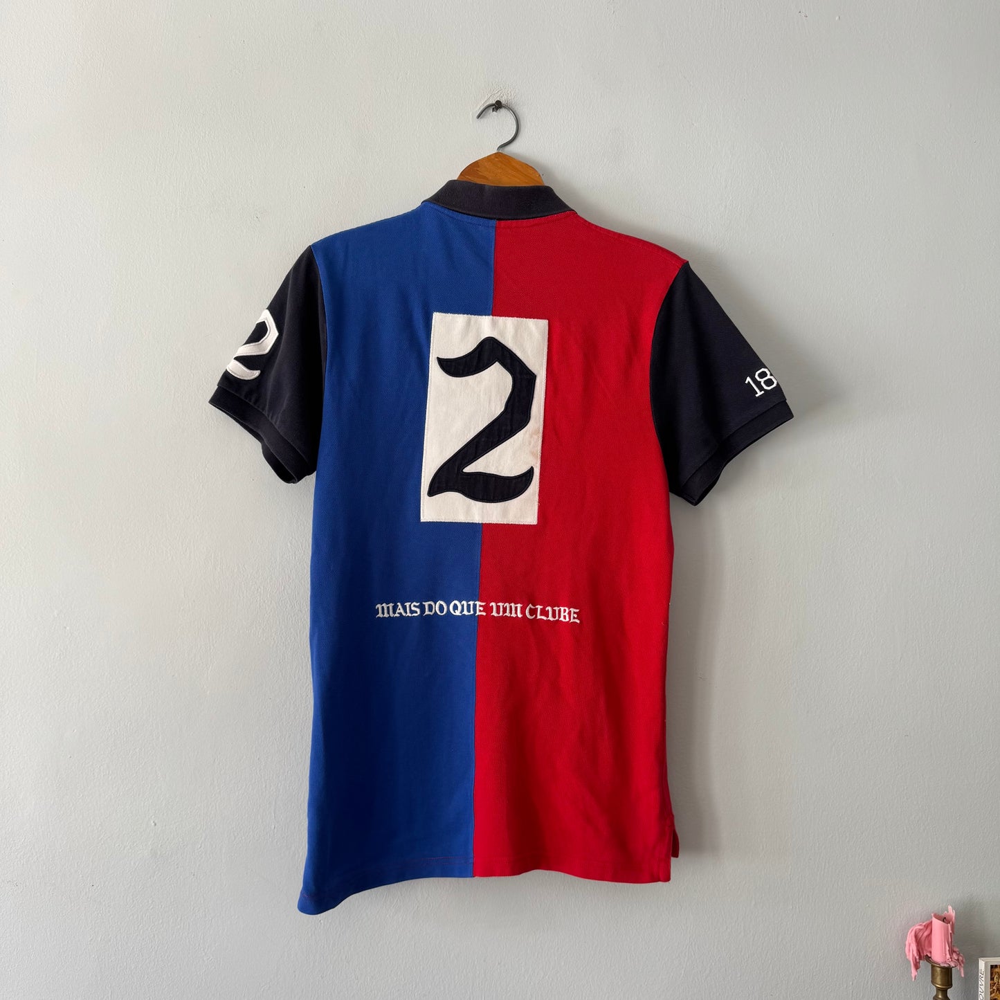 Rare Nike Barcelona Golfer (size M)