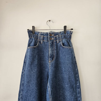 High-waisted Jeans (size S)