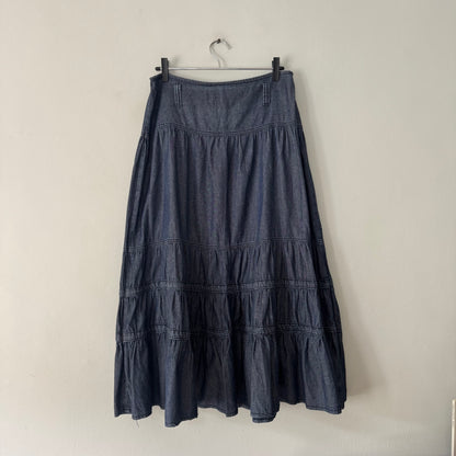 Quality Denim Skirt (size 10-12)