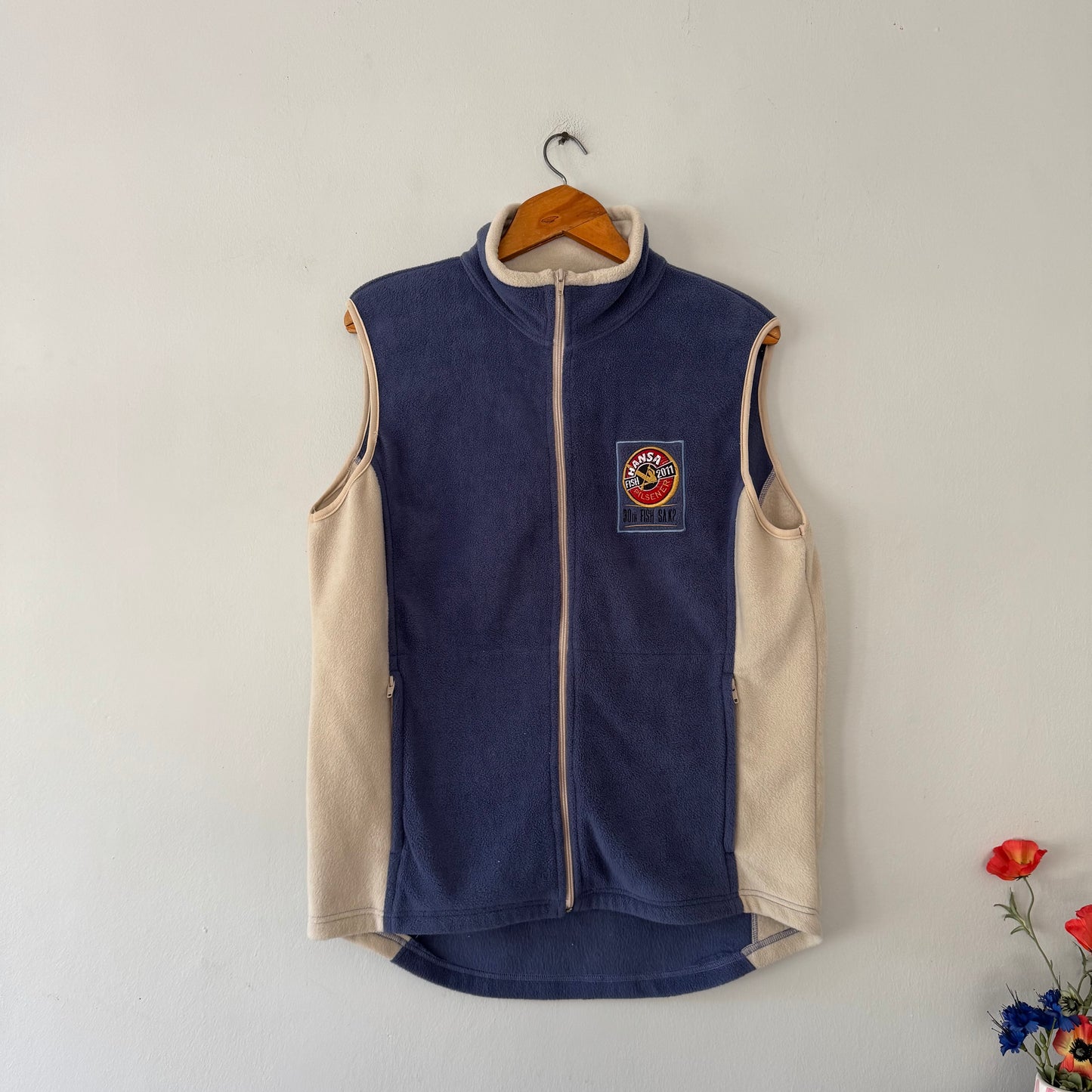 Fleecy Zip-up (size L)