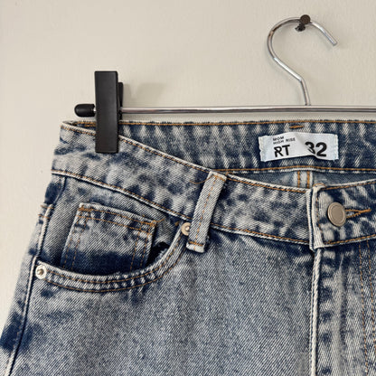 High-waisted Jeans (size 8)